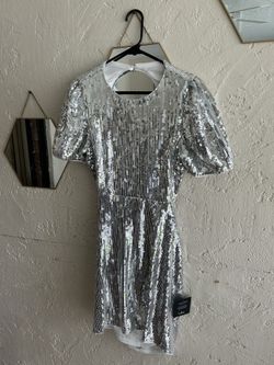 Boldly Beaming Silver Sequin Short Sleeve Backless Mini Dress-NWT for Sale in Pompano Beach, FL - OfferUp Boldly Beaming Silver Sequin Short Sleeve Backless Mini Dress-NWT for Sale in Pompano Beach, FL - OfferUp