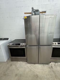 Set de refrigerator and stove