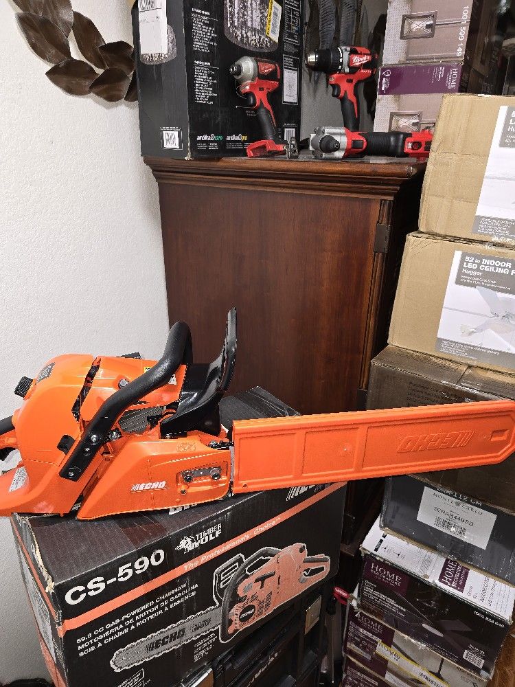 Echo Chainsaw Timber Wolf Cs-590 New In Box Asking $275 Each Or 2 X $520