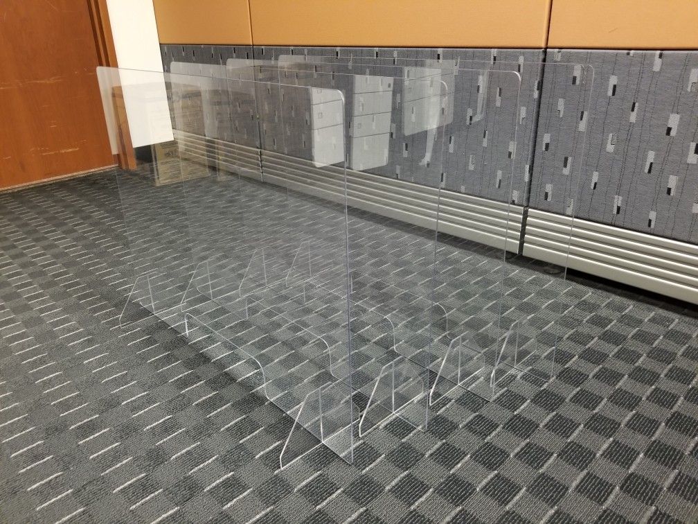 Plexiglass Desk Barrier/Covid 19 Protection Sneeze Guard (4 Total)