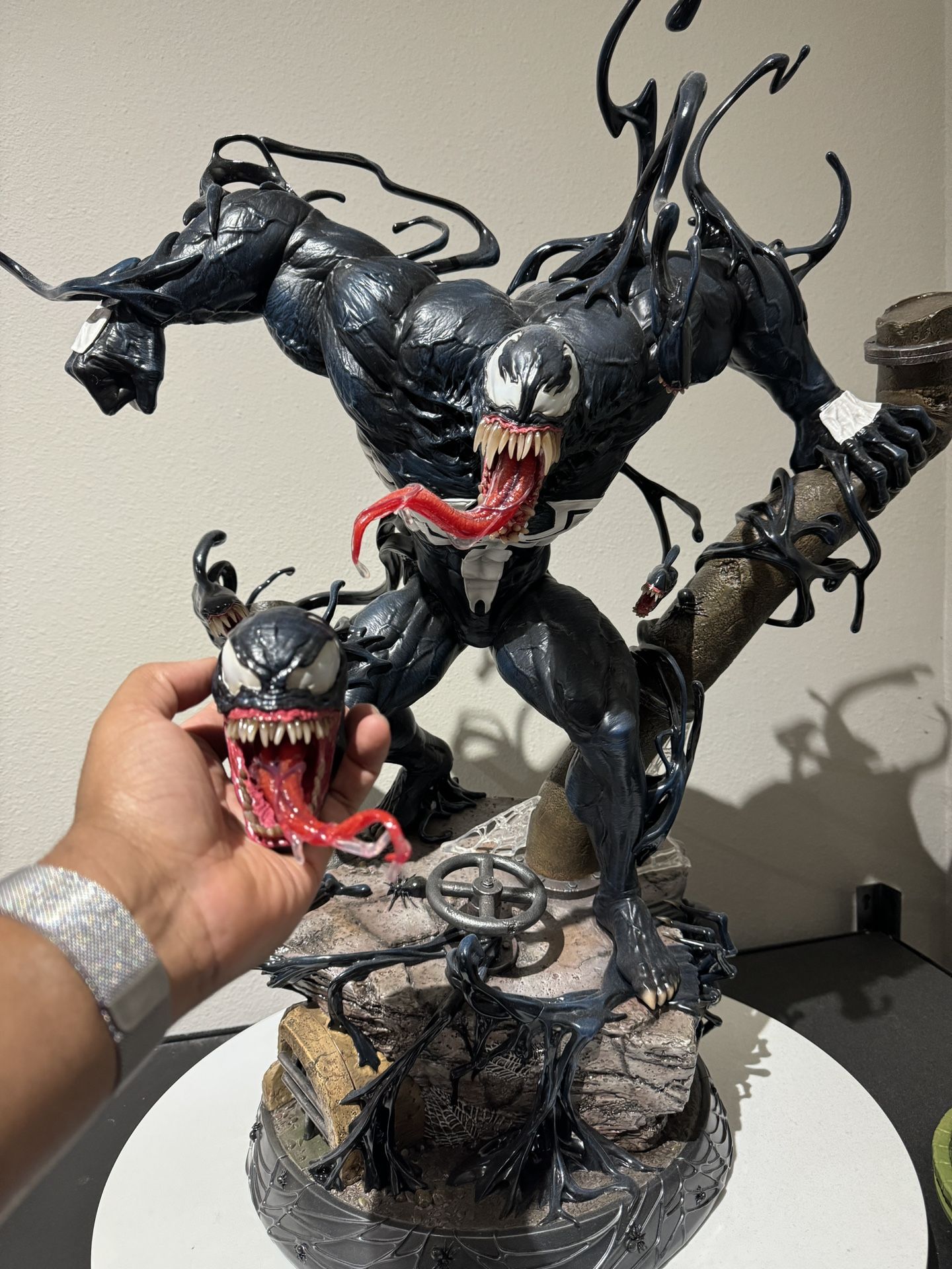 Prime 1 Venom Statue (Regular Edition) Complete With Boxes 