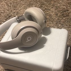 Beats Studio Pro Noise Cancellation Headphones