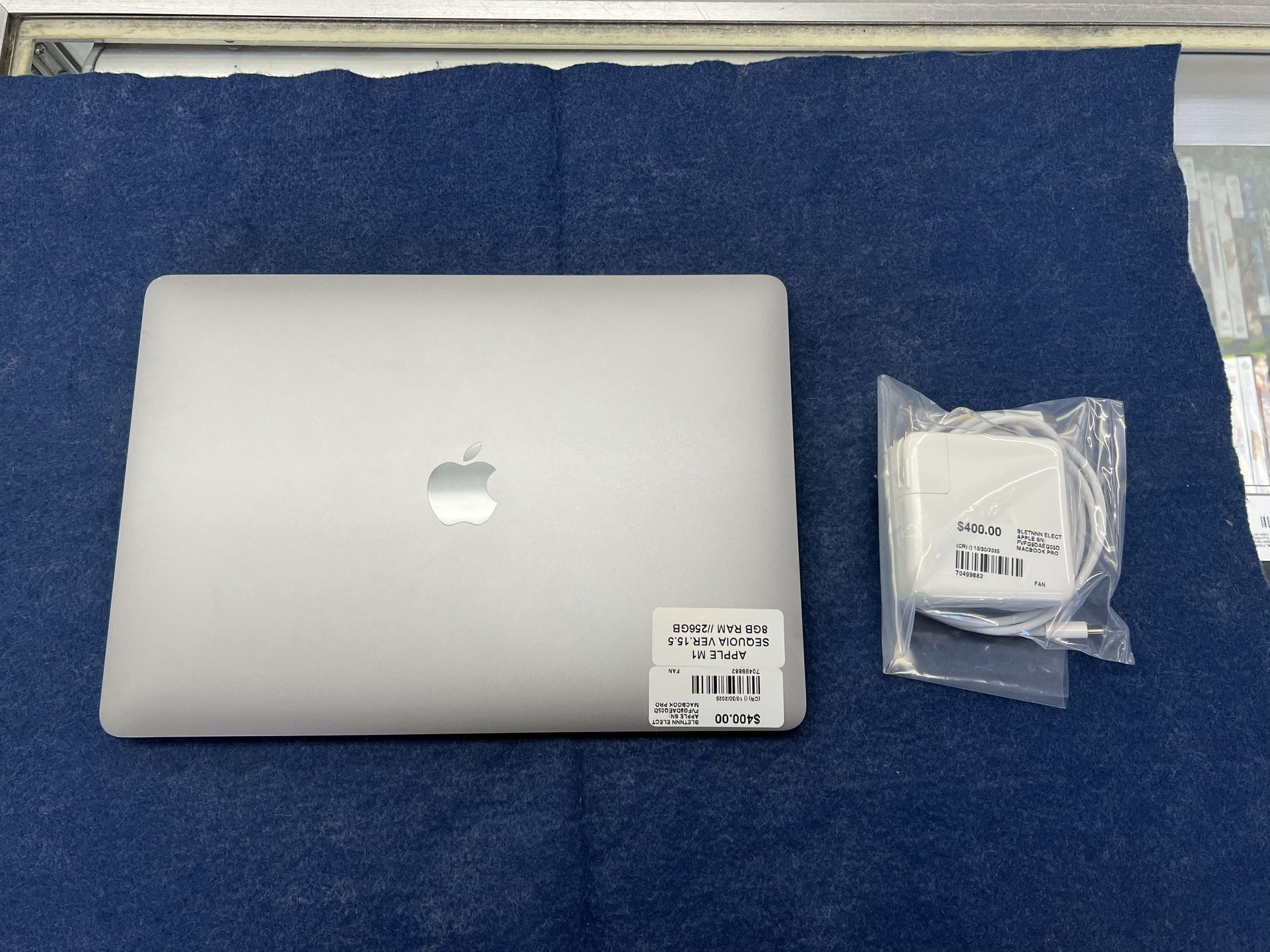 2020 Apple MacBook Pro (M1 Chip, 8gb Ram, 256gb SSD)