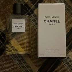 CHANEL  Perfume 