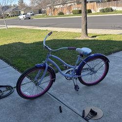Huffy Gurls Cruiser Bike 