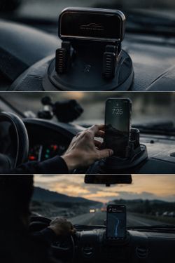 New mobile phone bracket for automobile