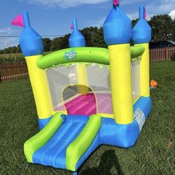 NEW! 6FTx8FT Castle Bouncer ✅ Air Blower Included ✅