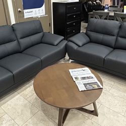Valencia two-piece living room #699