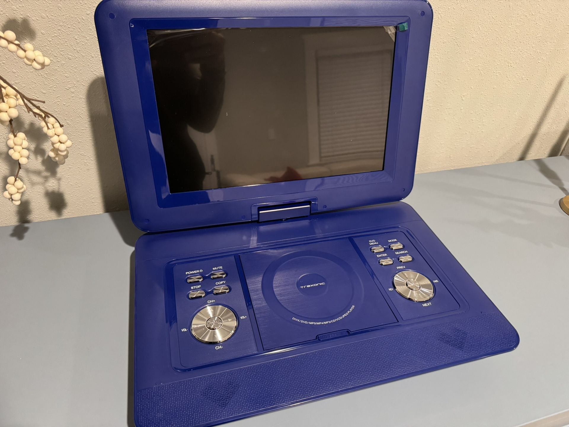 11 Inch Portable Dvd Player With Acc