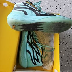 Mens Basketball Sneakers 