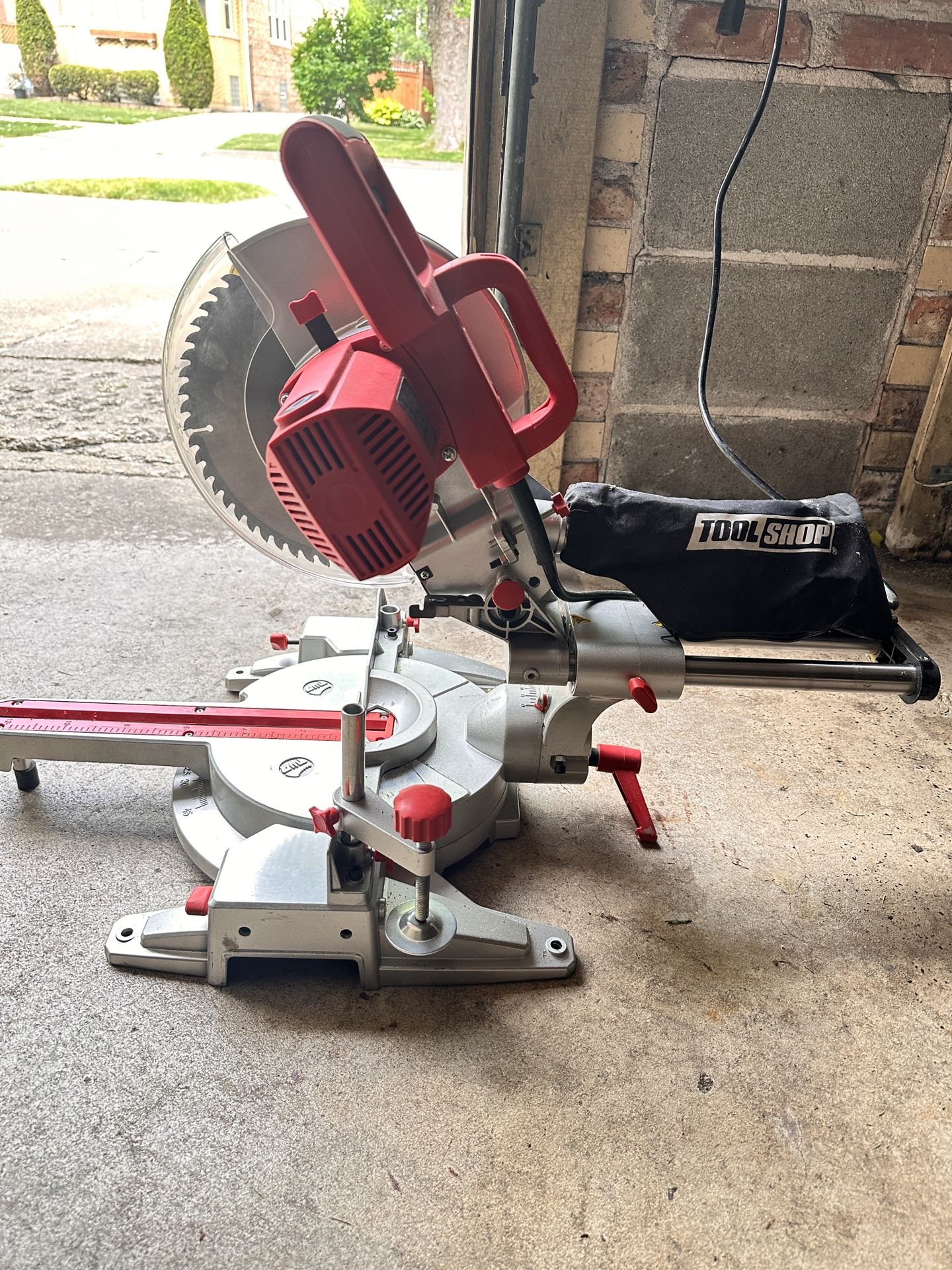 Miter Saw