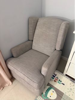 Nursery chair