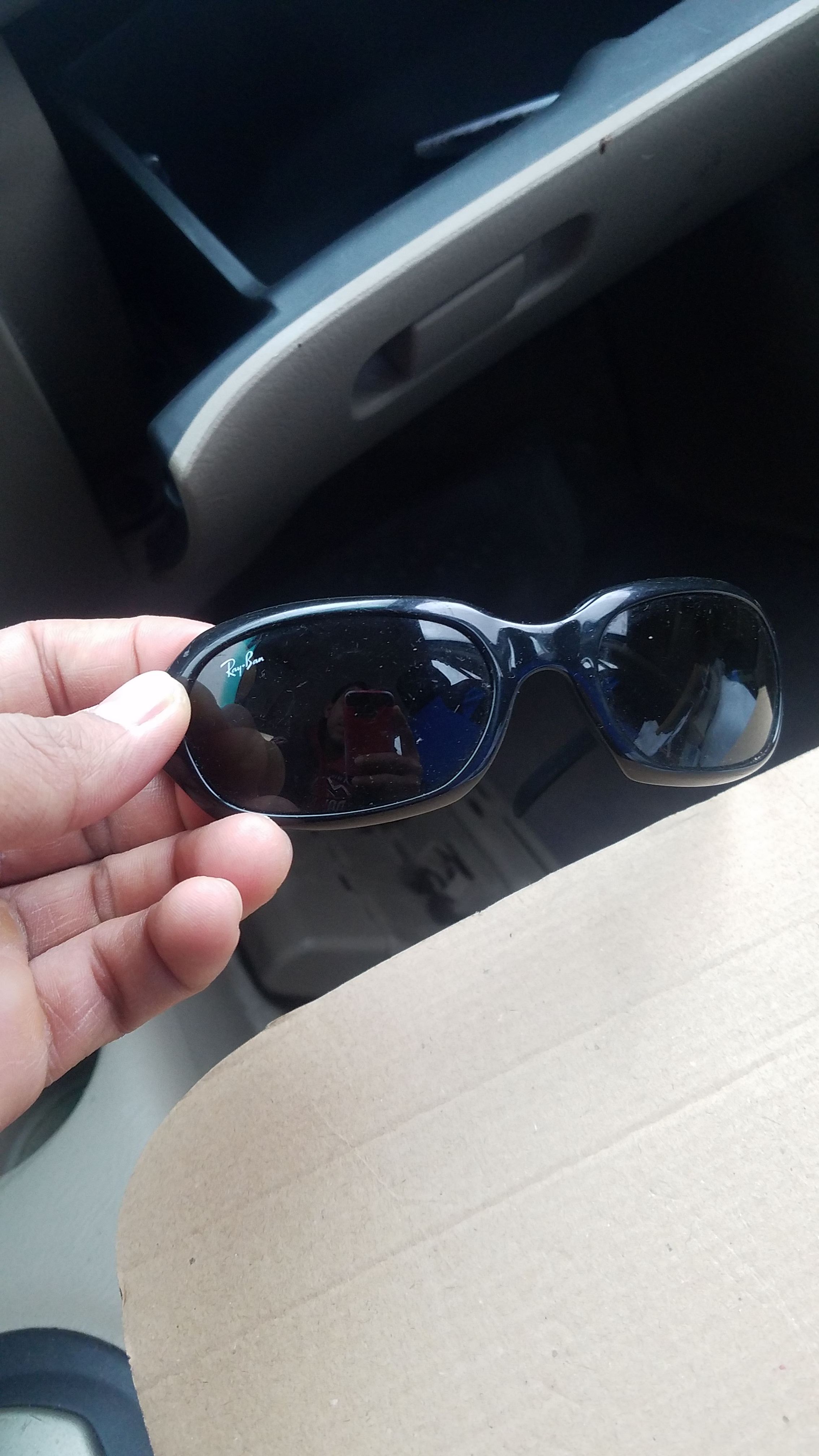 Ray ban