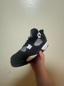 White thunder 4s