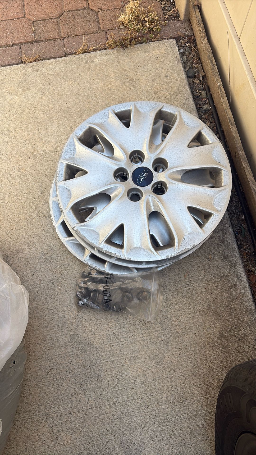 215/60R16