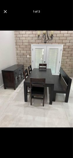 Kitchen Table & Matching Buffet seats 8
