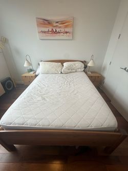 Beautiful Queen Bed Set: Warm Wood, NYC Ready