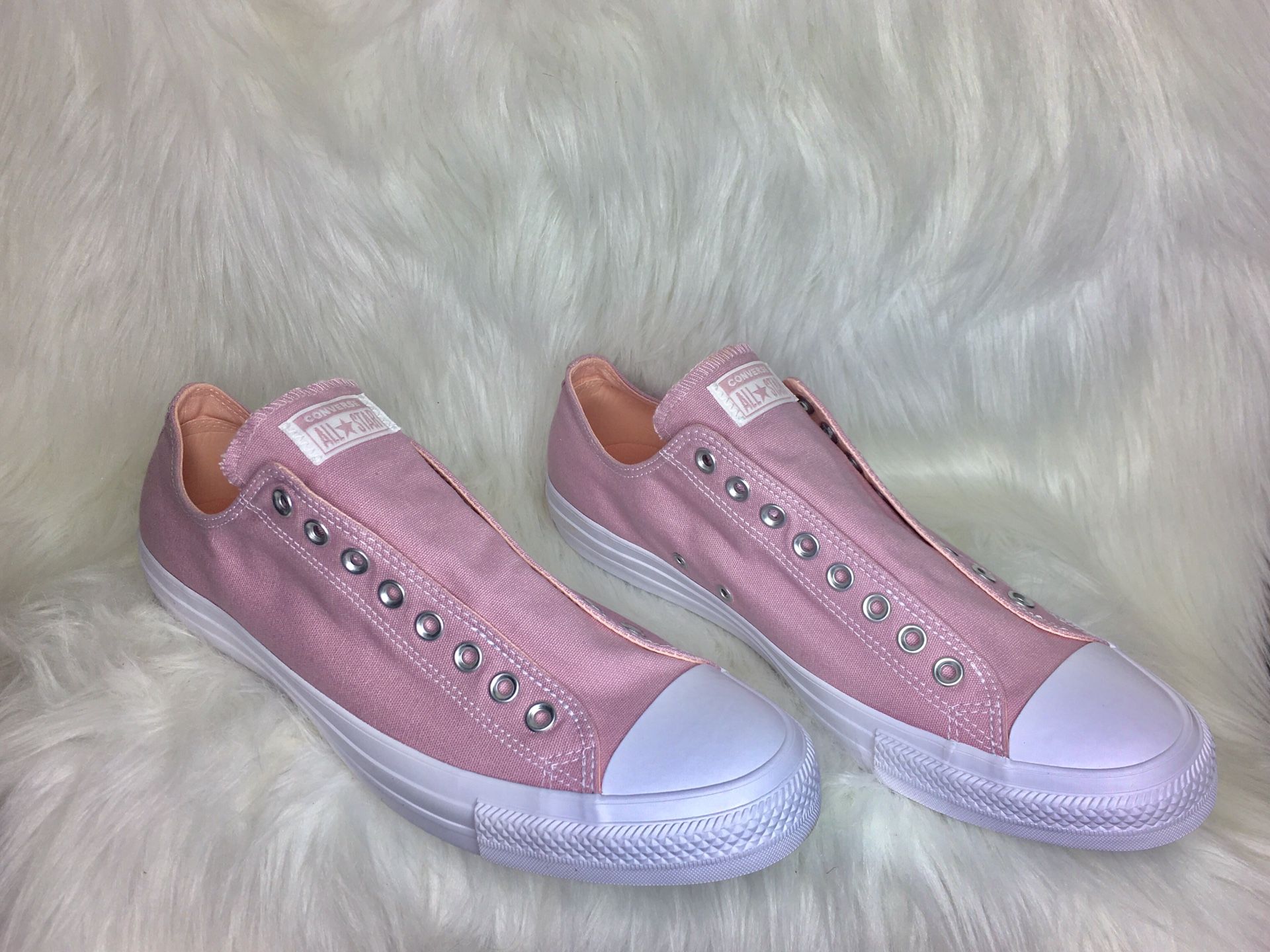 New, Converse Bermuda Pink sz13