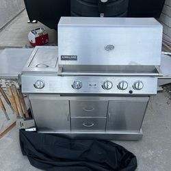 Stainless Steel Kirkland Bbq With Rotisserie And Oven Top Burner