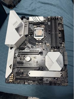 PRIME Z390 series with processor on it