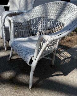White wicker chair price drop until Thursday!
