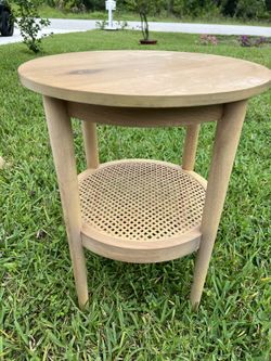 Round Small Table.