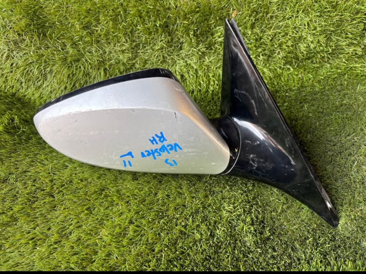 2013 Hyundai Veloster Passenger RH Side Mirror