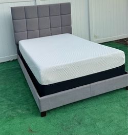 Beautiful Queen bed with mattress and Boxspring freen can be delivered for an additional cost Price 200