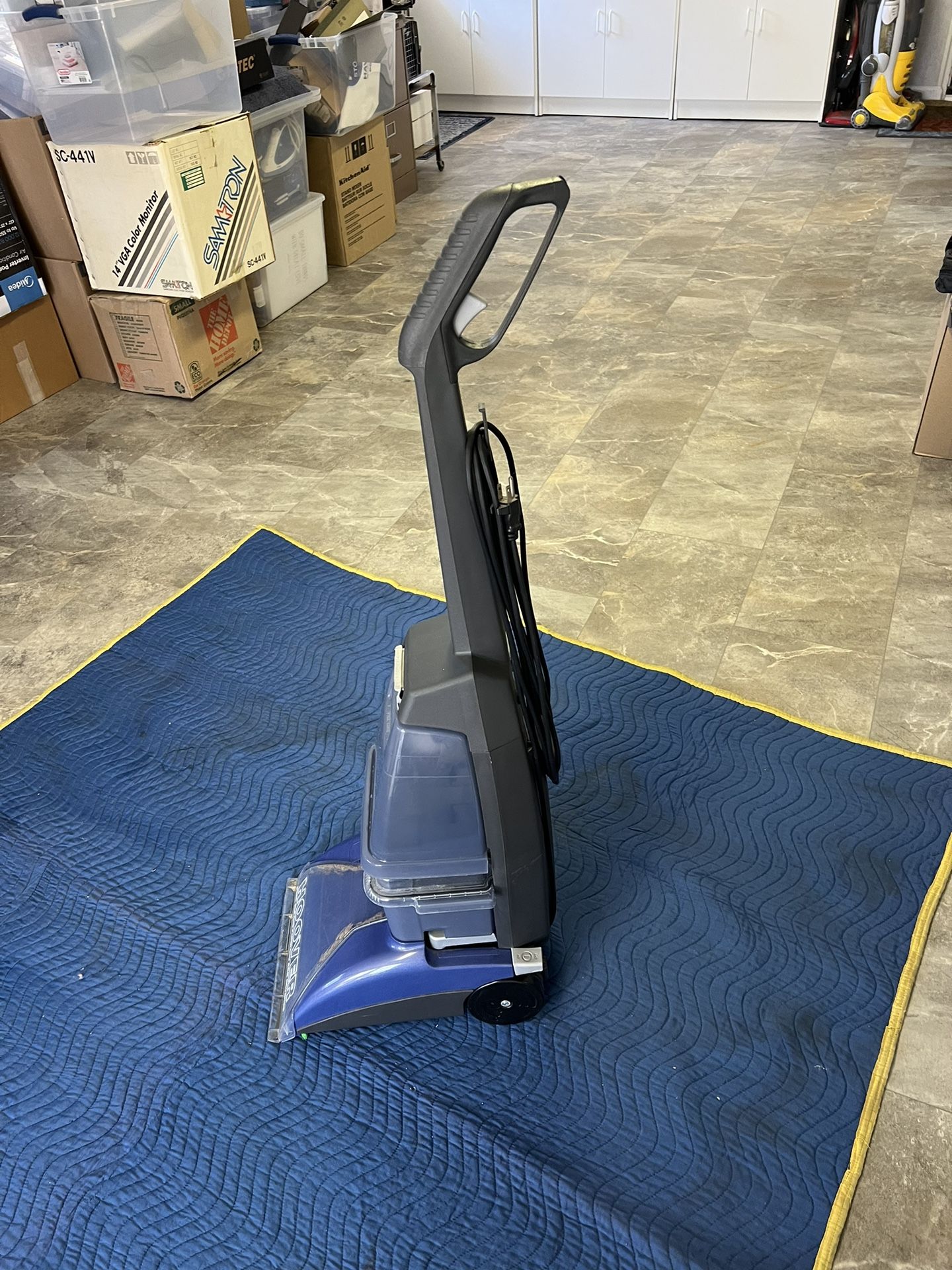 Hoover Upright Carpet Cleaner
