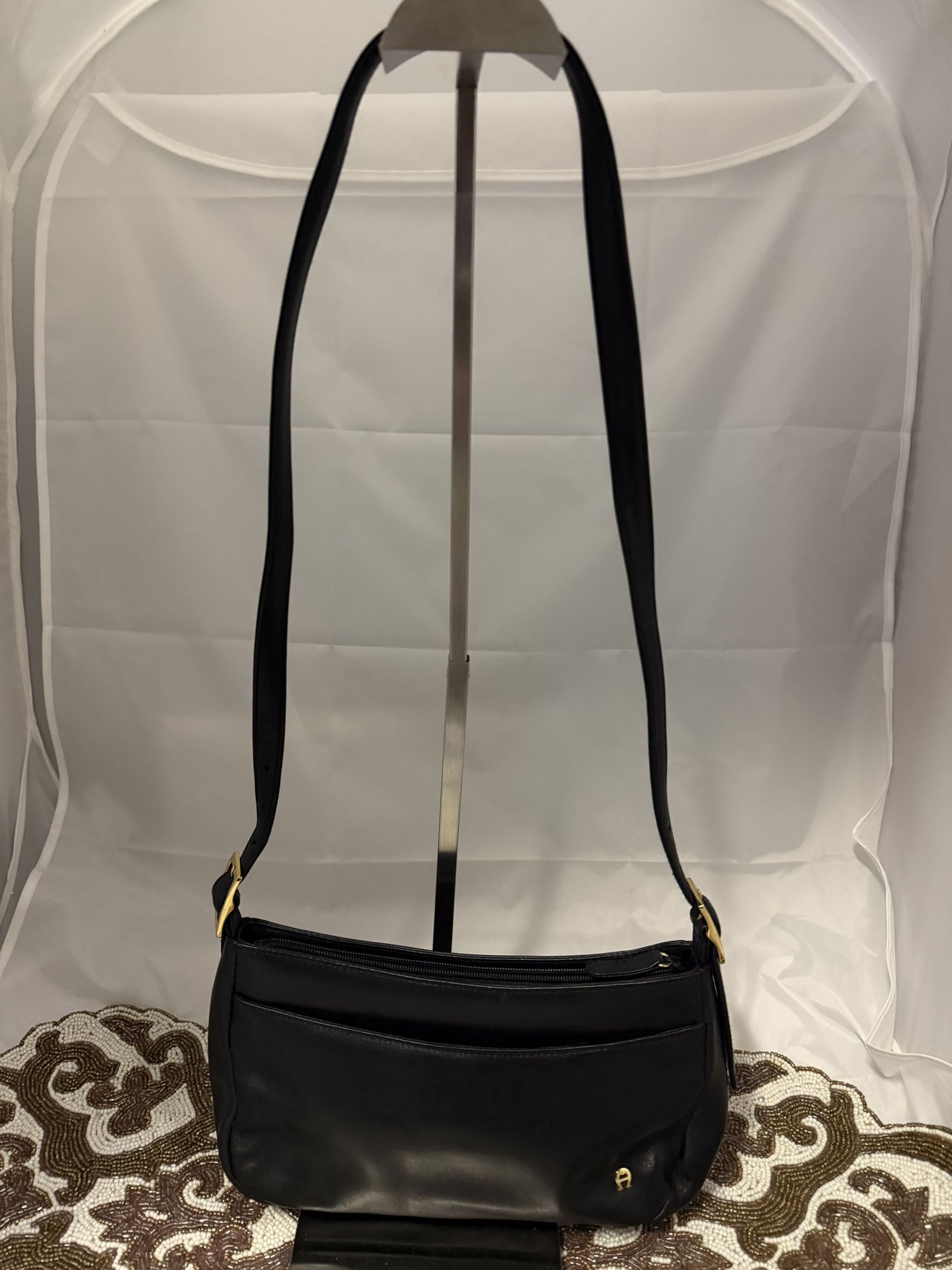 Etienne Aigner Leather purse Vintage