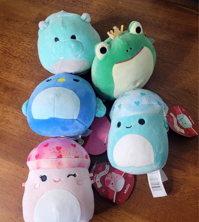 Squishmallow bundle featuring a variety of colors and designs, including a frog, panda, and more #squishmallowlove Clean toys