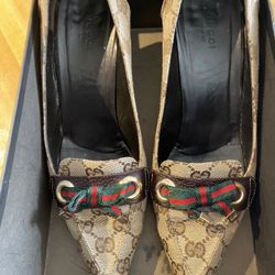 Gucci Shoes Size 9
