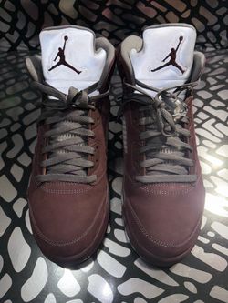 Jordan 5 Burgundy sz 10