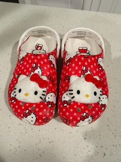 Hello Kitty Girls Crocs - Size 11