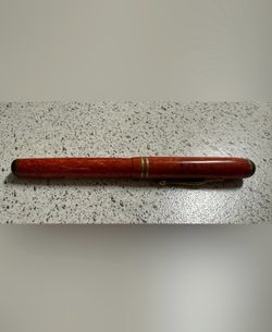 Vintage Cartier Fountain Pen in Coral - 14k Fine Nib