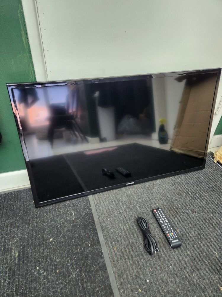 Samsung 40" Tv