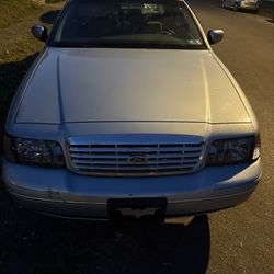 1999 Ford Crown Victoria
