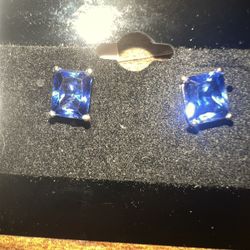 Women’s Blue Sapphire Earrings 