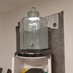 00 Antique 5 Gallon Glass Water Jug