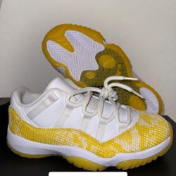 Jordan 11 Retro Low Size 7W / 6Y New