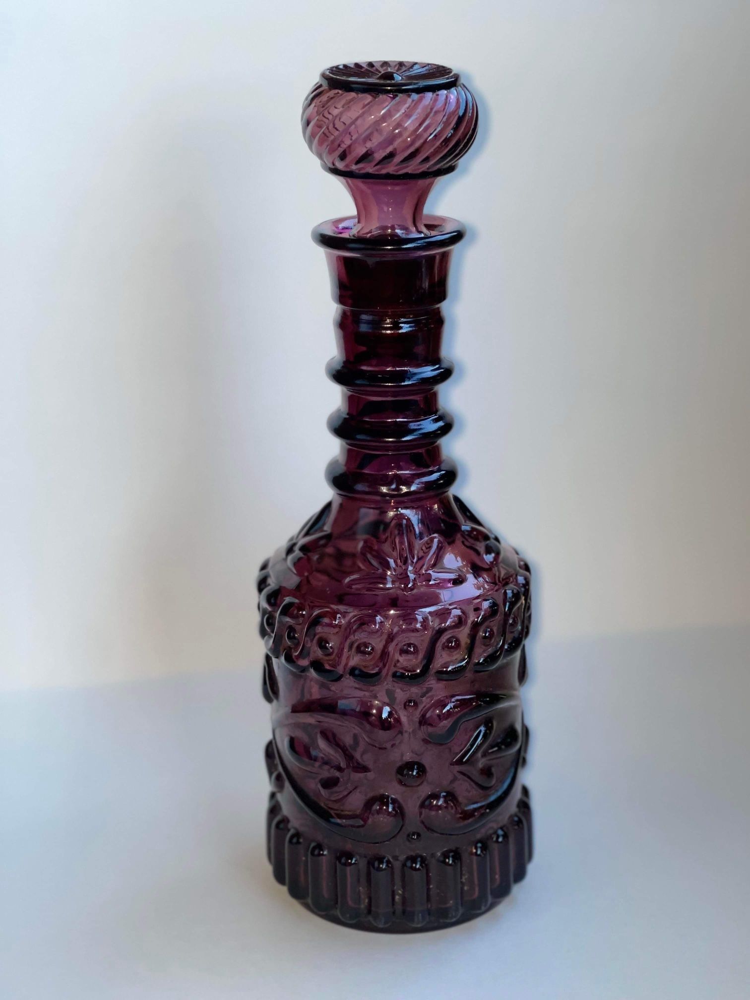 Vintage Jim Beam Amethyst  Glass Decanter Stopper Purple 