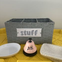 Bathroom /Makeup/ Organizer Soap Holder 