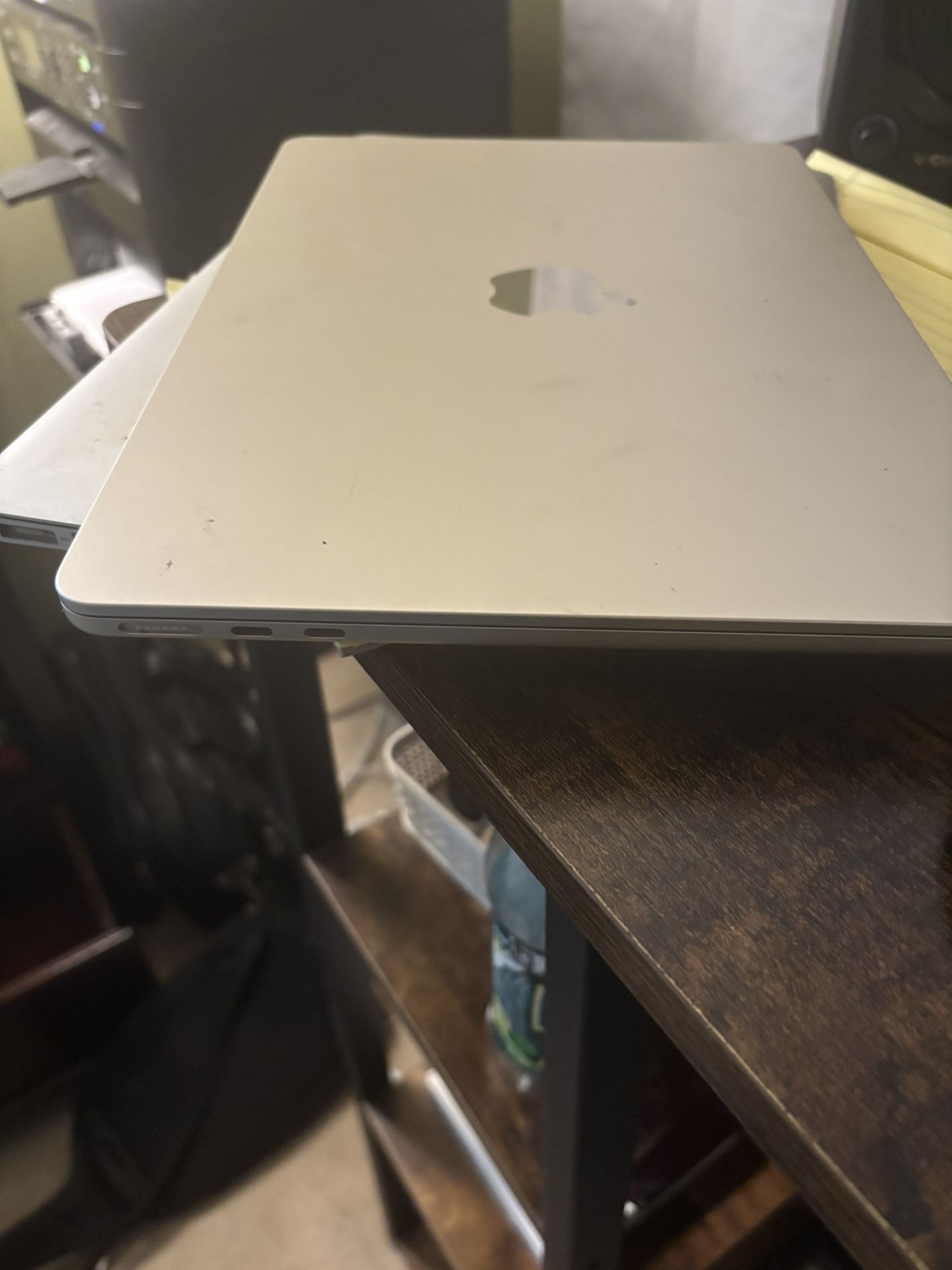 MacBook Air 2024 13” m3