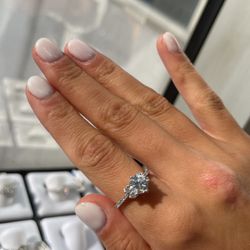 14k Gold Diamond women’s rings on Sale