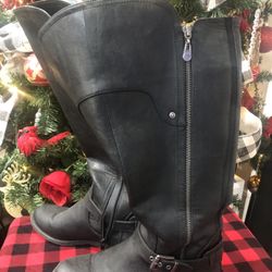 Women’s Leather Boots