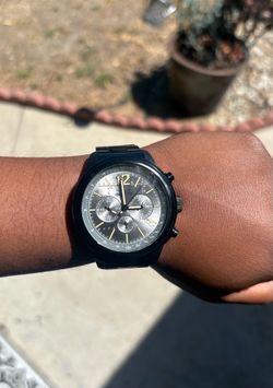 44mm Men’s Invicta watch black/gray/beige