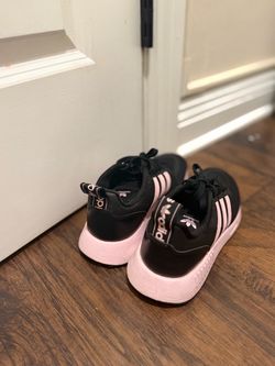 Zapatos deportivos talla 5 1/2