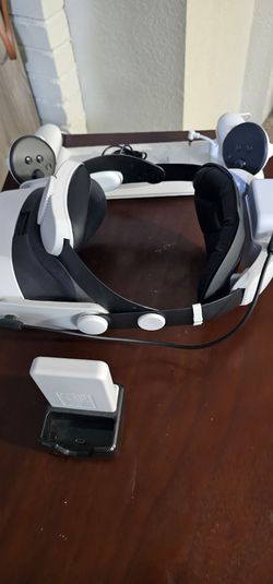 Meta Quest 3S VR Complete Bundle – Lightly Used