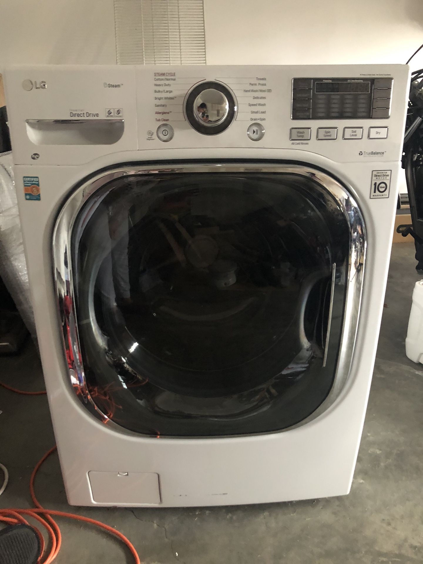 LG 2.3 cu.ft. Compact All-In-One Washer/Dryer