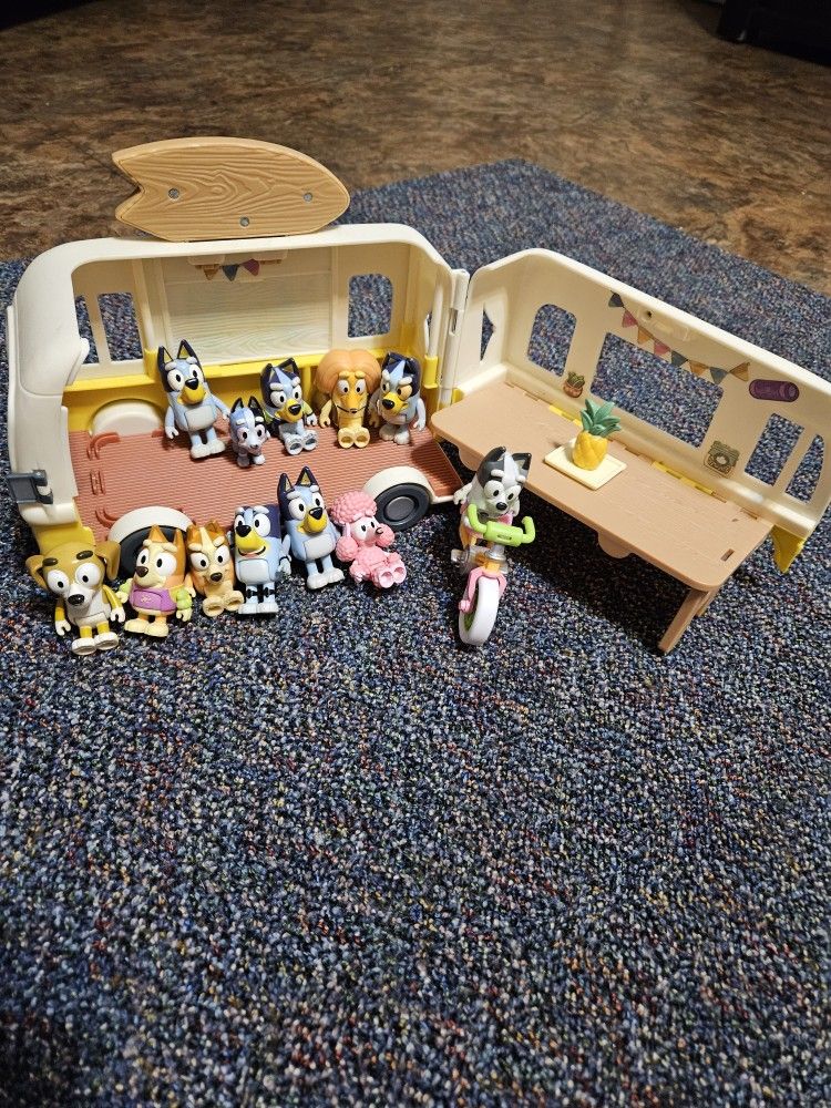 BLUEY COLLECTION TOYS